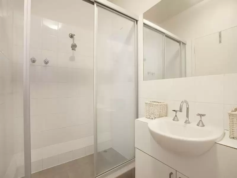 211/25 Hotham Street, East Melbourne Leased by Harcourts Melbourne City - image 2