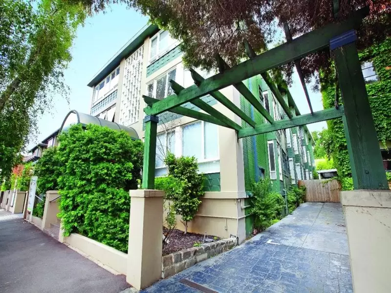 10/25 Hotham Street, East Melbourne Leased by Harcourts Melbourne City - image 2