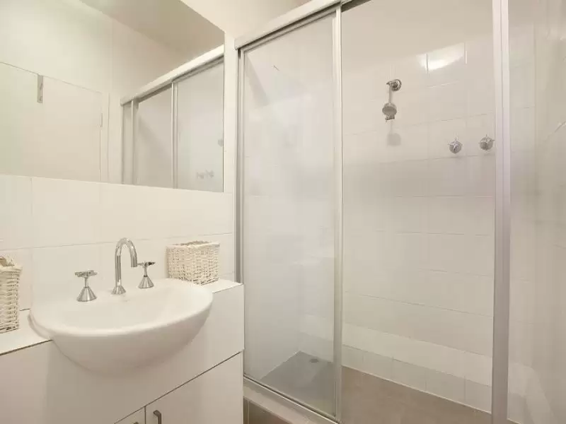 106/25 Hotham Street, East Melbourne Leased by Harcourts Melbourne City - image 3