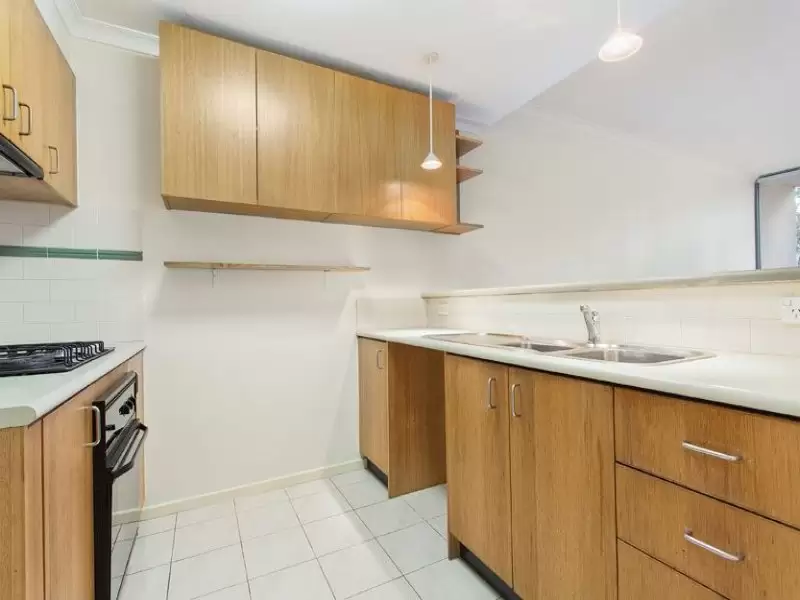 2/93 Dodds Street, Southbank Leased by Harcourts Melbourne City - image 2