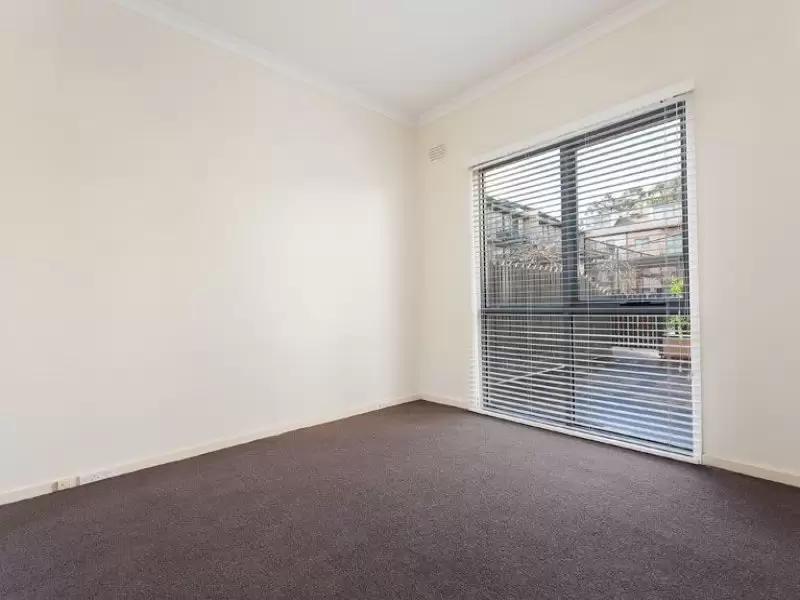2/93 Dodds Street, Southbank Leased by Harcourts Melbourne City - image 3