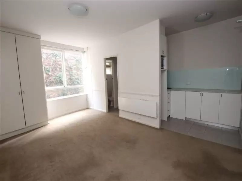 112/25 Hotham Street, East Melbourne Leased by Harcourts Melbourne City - image 2