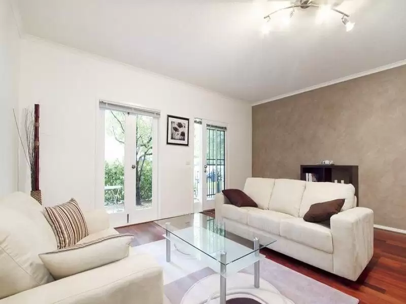 3/55 Kavanagh Street, Southbank Leased by Harcourts Melbourne City - image 5
