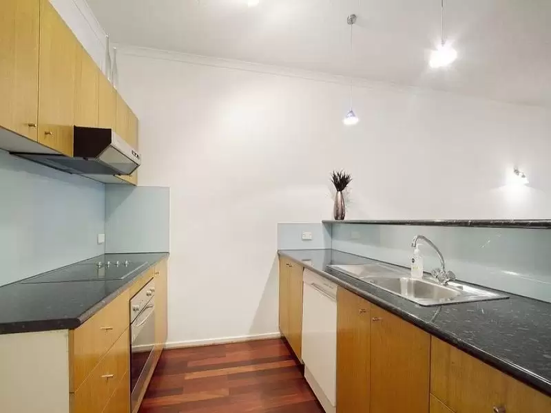 3/55 Kavanagh Street, Southbank Leased by Harcourts Melbourne City - image 2