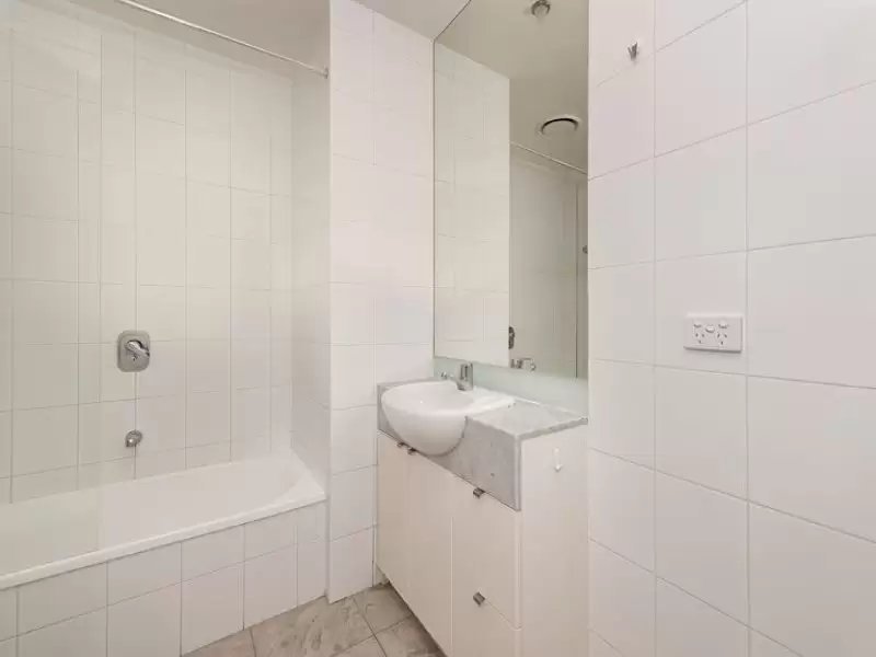 281/88 Kavanagh Street, Southbank Leased by Harcourts Melbourne City - image 5