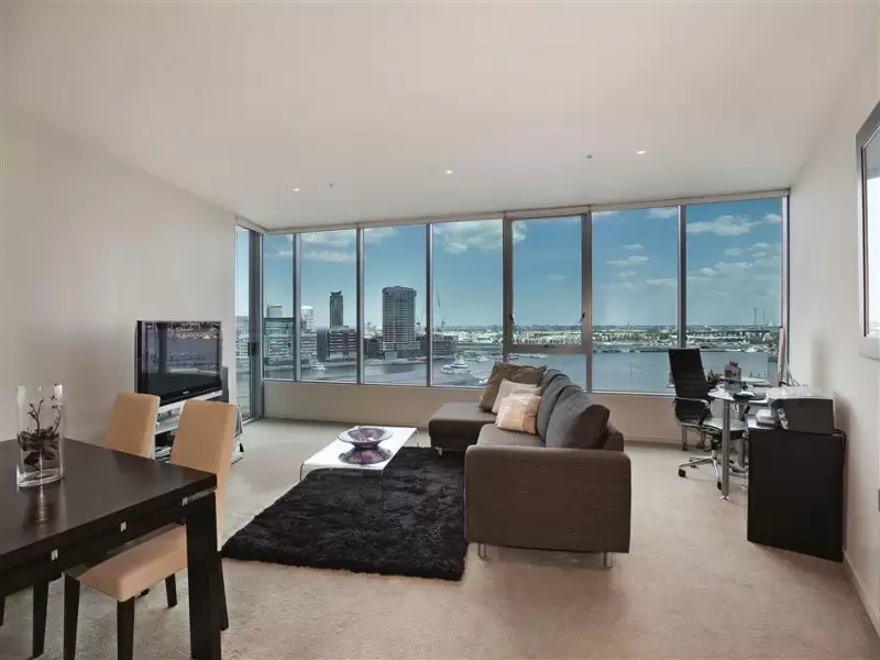 1302/2 New Quay Promenade, Docklands Leased by Harcourts Melbourne City - image 2