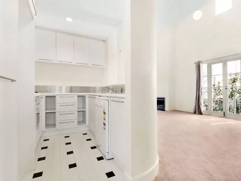67/1 Wellington Crescent, East Melbourne Leased by Harcourts Melbourne City - image 3