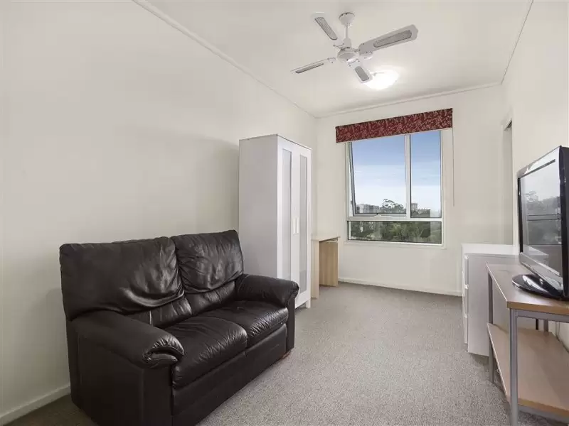 5709/570 Lygon Street, Carlton Leased by Harcourts Melbourne City - image 3