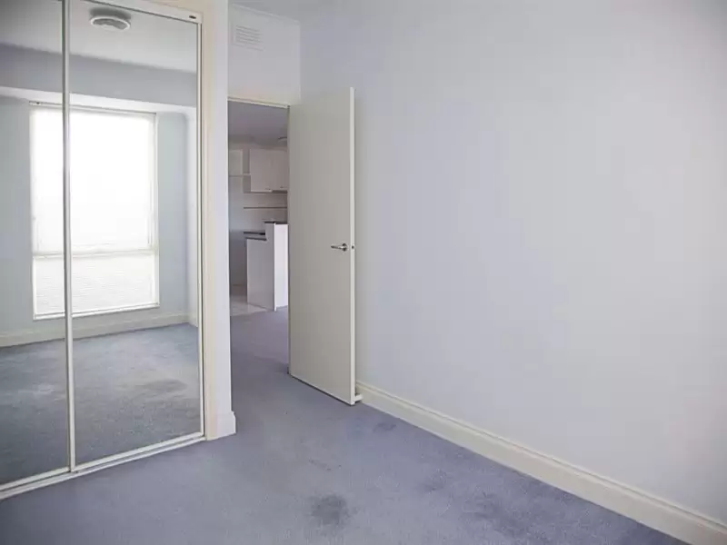 9/632 St Kilda Road, Melbourne Leased by Harcourts Melbourne City - image 4