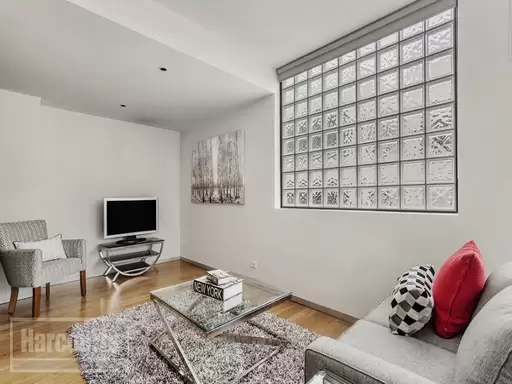 621/539 St Kilda Road, Melbourne Leased by Harcourts Melbourne City