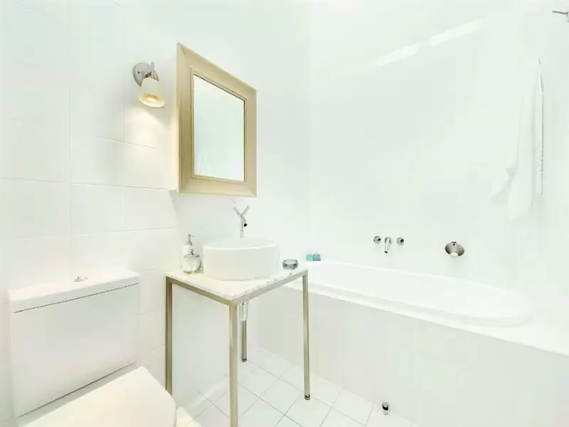 10GW,189 Powlett Street, East Melbourne Sold by Harcourts Melbourne City - image 5