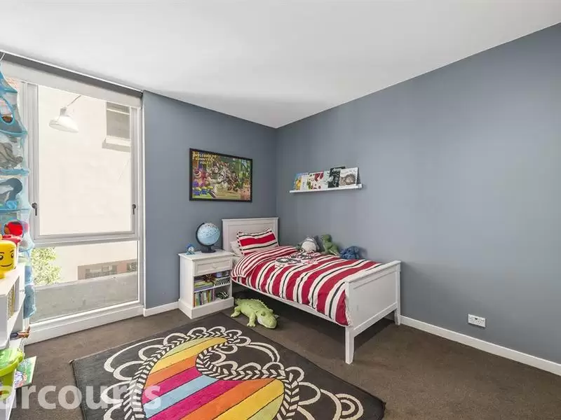 109V/162 Albert Street, East Melbourne Sold by Harcourts Melbourne City - image 4