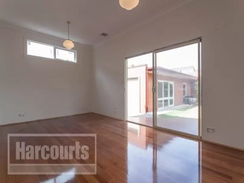 101 Reynard Street, Coburg Leased by Harcourts Melbourne City - image 9