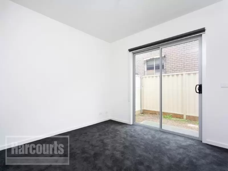 2/98 Normanby Avenue, Thornbury Leased by Harcourts Melbourne City - image 4