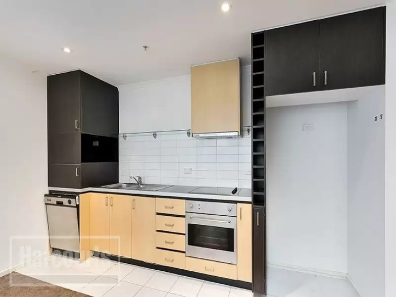 8/30 Chetwynd Street, West Melbourne Leased by Harcourts Melbourne City - image 4