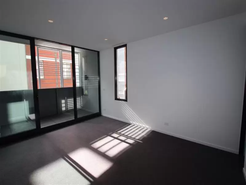 111/18 Chatham Street, Prahran Leased by Harcourts Melbourne City - image 2