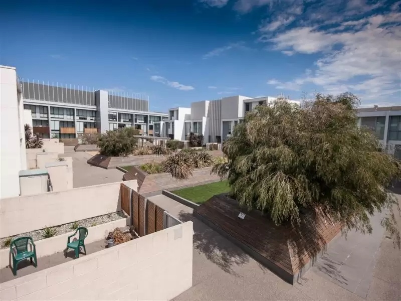 230/117 Studio Lane, Docklands Leased by Harcourts Melbourne City - image 10