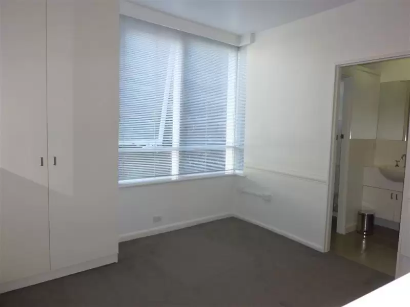 110/25 Hotham Street, East Melbourne Leased by Harcourts Melbourne City - image 3