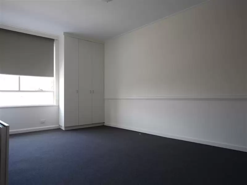 205/25 Hotham, East Melbourne Leased by Harcourts Melbourne City - image 1