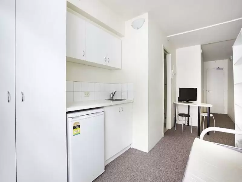 135/546 Flinders Street, Melbourne Leased by Harcourts Melbourne City - image 2