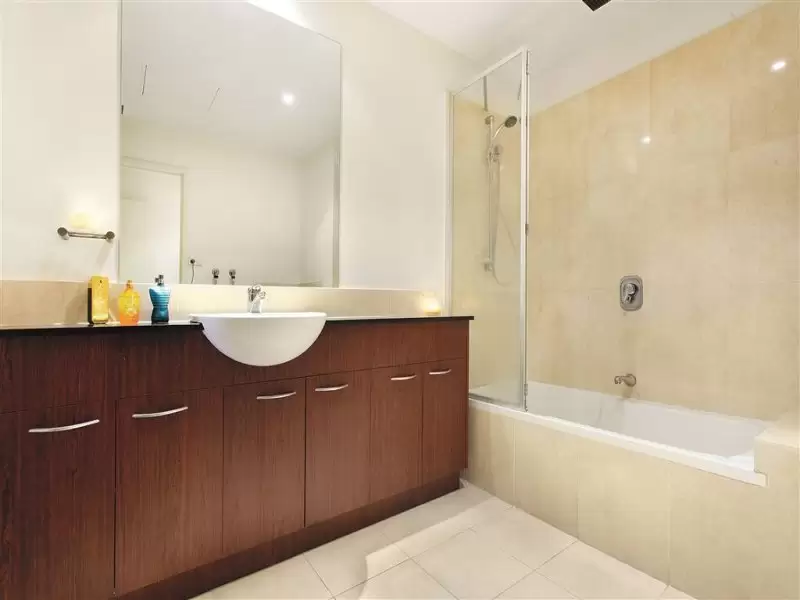 306/3-7 Alma Road, St Kilda Leased by Harcourts Melbourne City - image 8