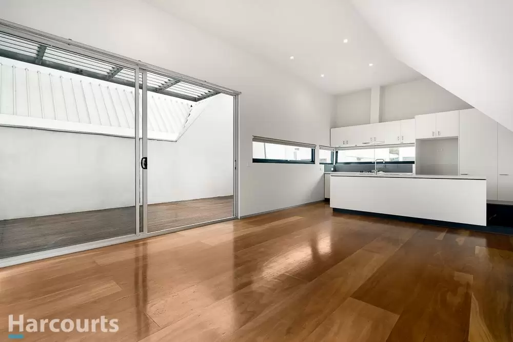 8 Mark Street, North Melbourne Leased by Harcourts Melbourne City - image 3