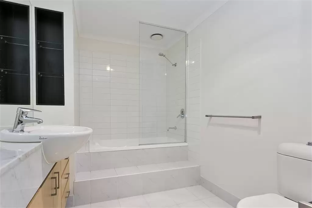 8/30 Chetwynd Street, West Melbourne Leased by Harcourts Melbourne City - image 5