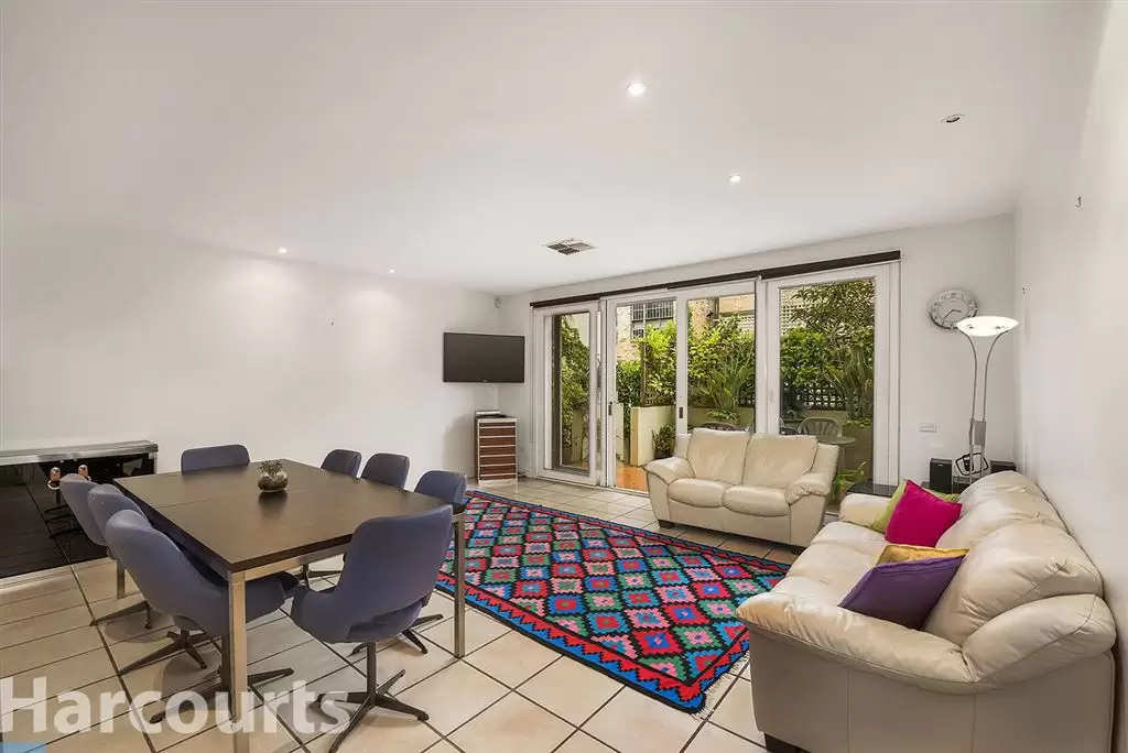 37 Tivoli Road, South Yarra Leased by Harcourts Melbourne City - image 2