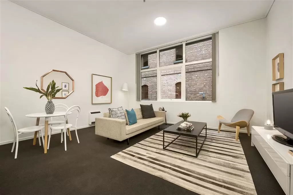 19/562 Little Bourke Street, Melbourne Leased by Harcourts Melbourne City - image 1